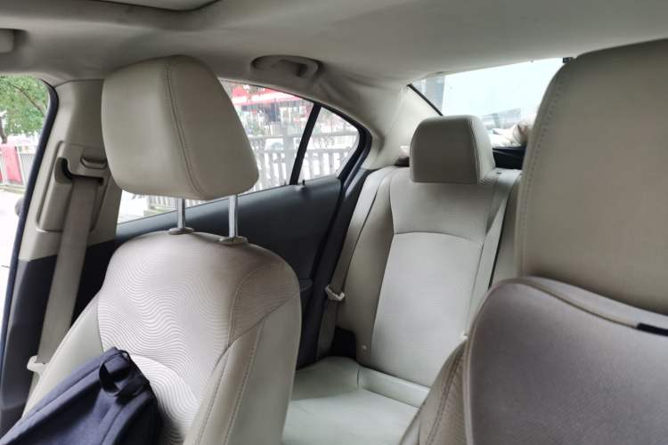 Used Chevrolet Cruze 2015 1.5L Classic SE AT Headliner