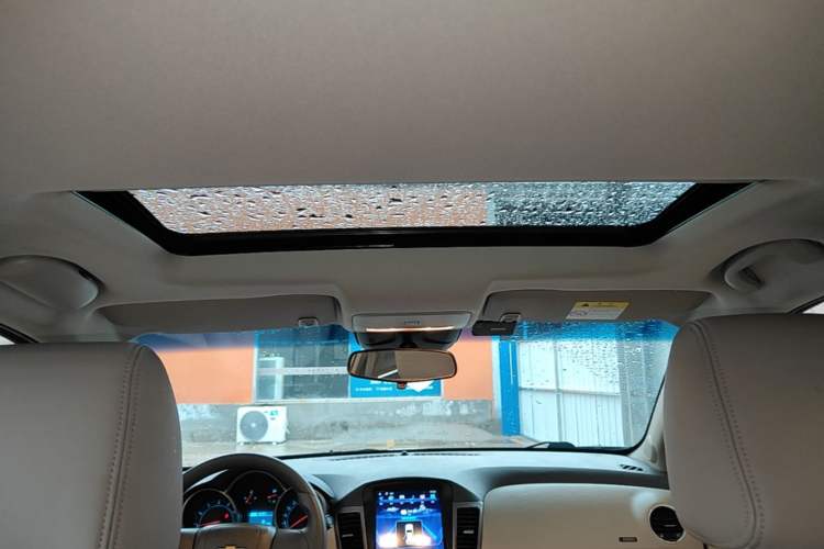 Used Chevrolet Cruze 2015 1.5L Classic SE AT Headliner