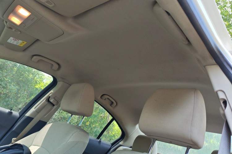 Used Chevrolet Cruze 2015 1.5L Classic SL MT Headliner
