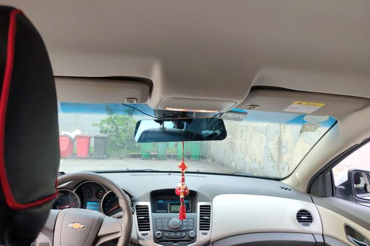 Used Chevrolet Cruze 2015 1.5L Classic SL MT Headliner