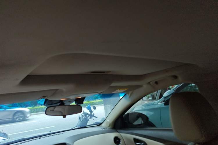 Used Chevrolet Cruze 2015 1.5L Classic SE AT Headliner