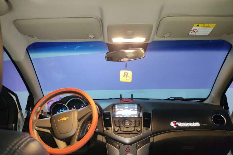 Used Chevrolet Cruze 2015 1.5L Classic SE AT Headliner