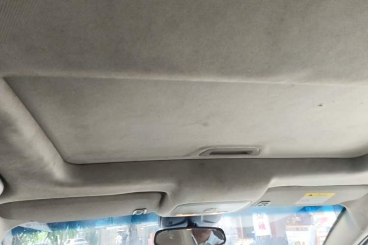 Used Chevrolet Cruze 2015 1.5L Classic SE MT Headliner