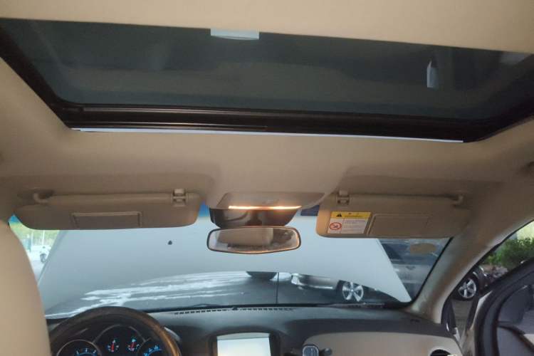 Used Chevrolet Cruze 2015 1.5L Classic SE AT Headliner