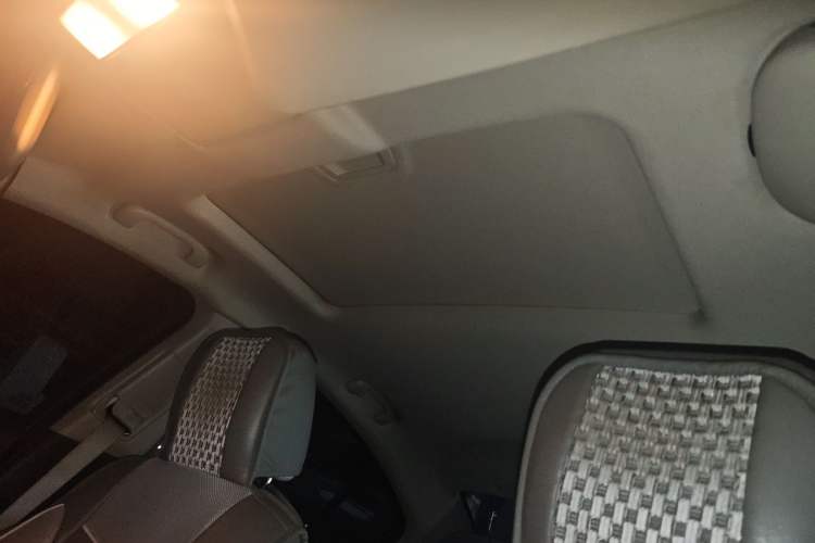 Used Chevrolet Cruze 2015 1.5L Classic SE AT Headliner
