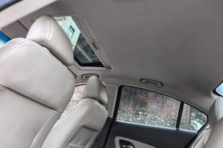 Used Chevrolet Cruze 2015 1.5L Classic SE AT Headliner