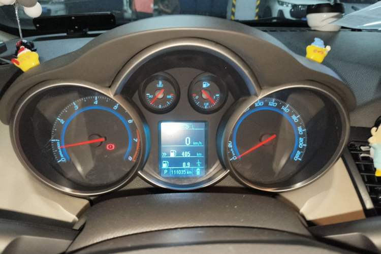 Used Chevrolet Cruze 2015 1.5L Classic SE AT Instrument Cluster