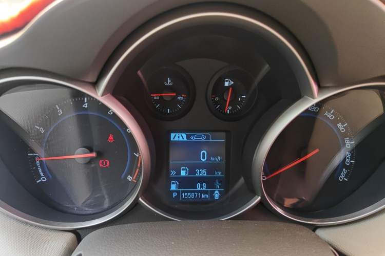 Used Chevrolet Cruze 2015 1.5L Classic SE AT Instrument Cluster