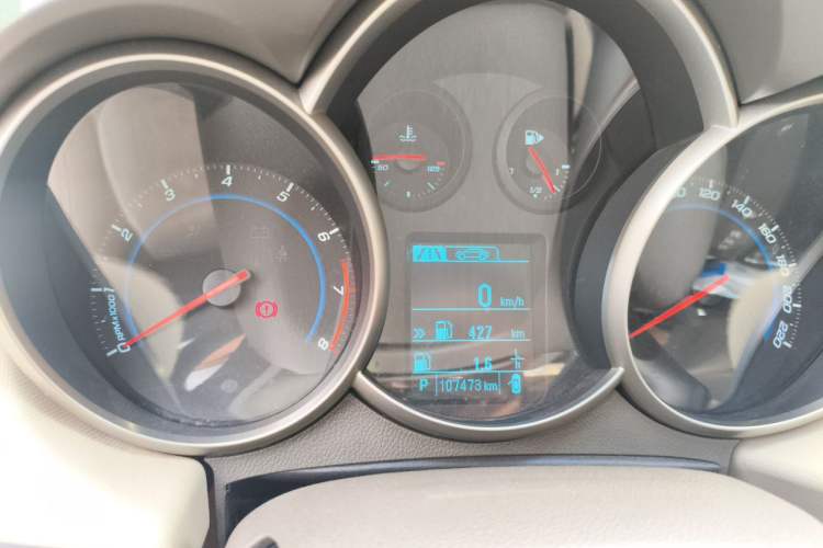 Used Chevrolet Cruze 2015 1.5L Classic SE AT Instrument Cluster