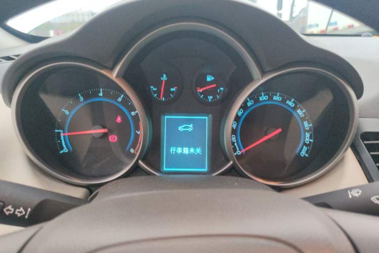 Used Chevrolet Cruze 2015 1.5L Classic SE MT Instrument Cluster