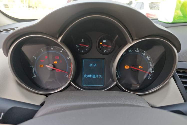 Used Chevrolet Cruze 2015 1.5L Classic SE AT Instrument Cluster