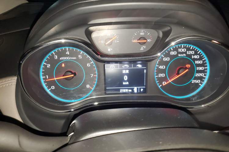 Used Chevrolet Cruze 2015 1.5L Automatic Luxury Edition Instrument Cluster