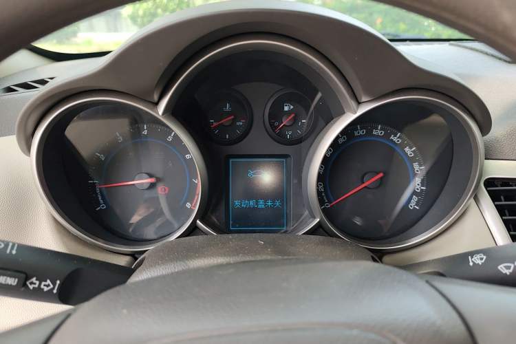 Used Chevrolet Cruze 2015 1.5L Classic SL MT Instrument Cluster