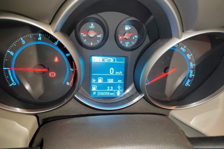 Used Chevrolet Cruze 2015 1.5L Classic SE AT Instrument Cluster