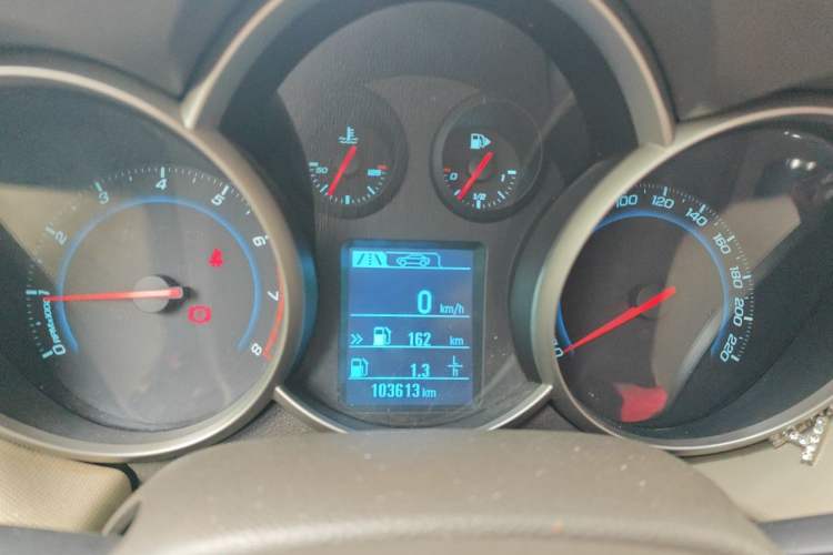 Used Chevrolet Cruze 2015 1.5L Classic SE MT Instrument Cluster