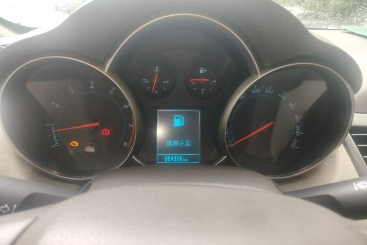 Used Chevrolet Cruze 2015 1.5L Classic SE AT Instrument Cluster
