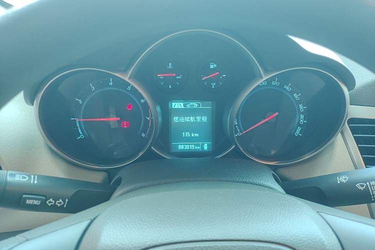 Used Chevrolet Cruze 2015 1.5L Classic SL MT Instrument Cluster
