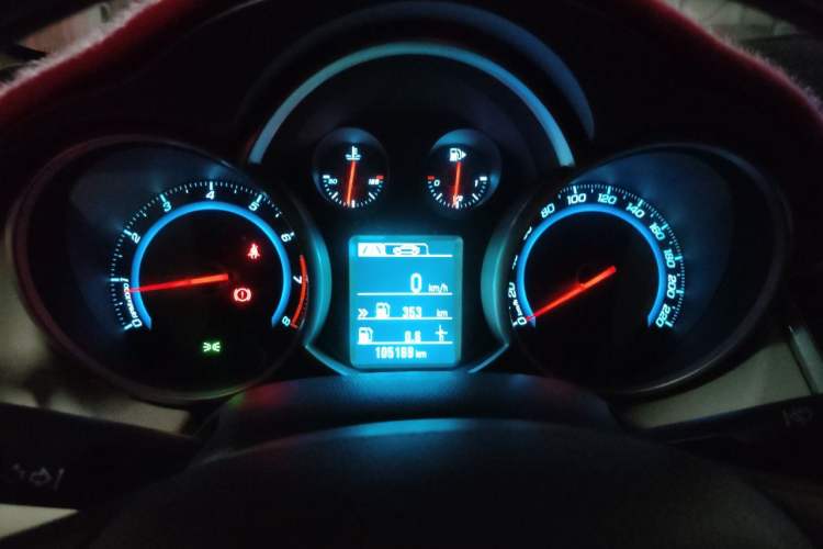 Used Chevrolet Cruze 2015 1.5L Classic SE MT Instrument Cluster
