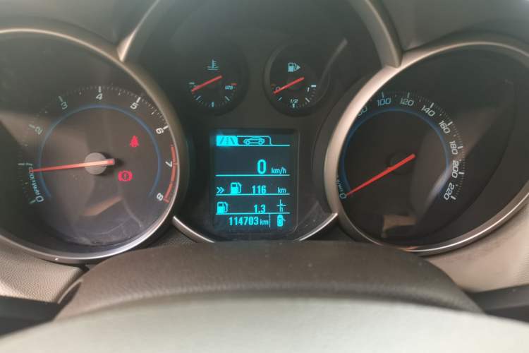 Used Chevrolet Cruze 2015 1.5L Classic SL MT Instrument Cluster