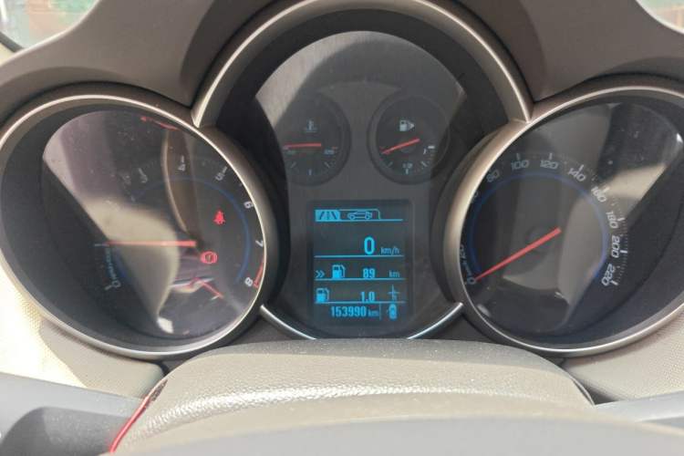 Used Chevrolet Cruze 2015 1.5L Classic SE MT Instrument Cluster