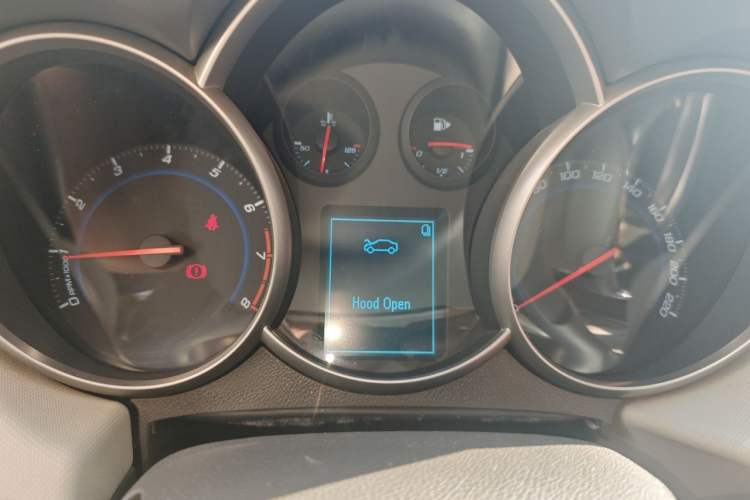 Used Chevrolet Cruze 2015 1.5L Classic SE MT Instrument Cluster