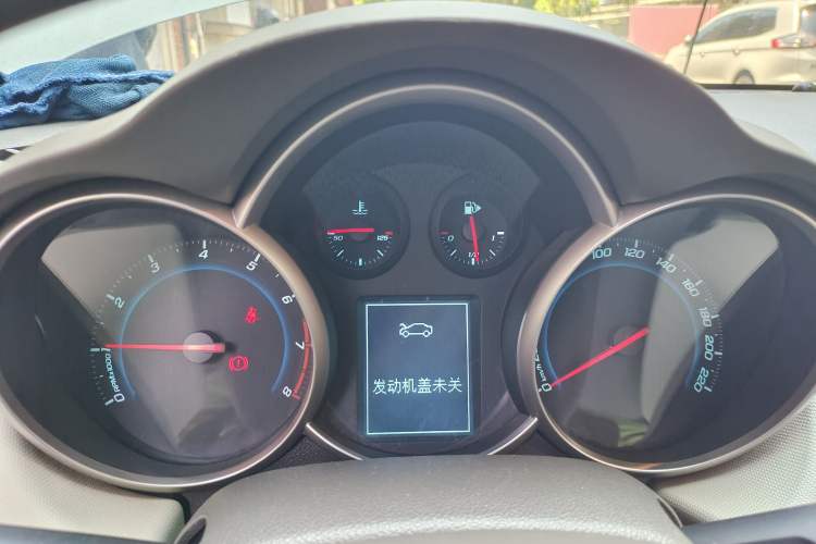 Used Chevrolet Cruze 2015 1.5L Classic SE AT Instrument Cluster
