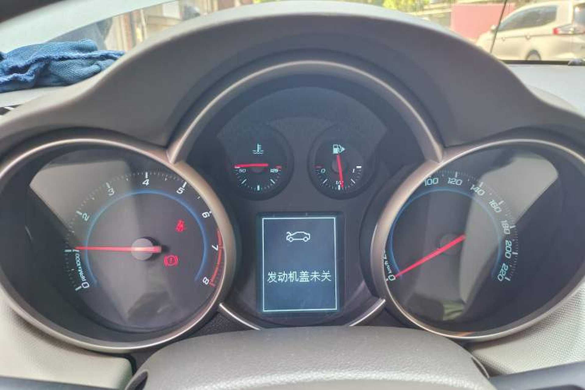 Used Chevrolet Cruze 2015 1.5L Classic SE AT Instrument Cluster