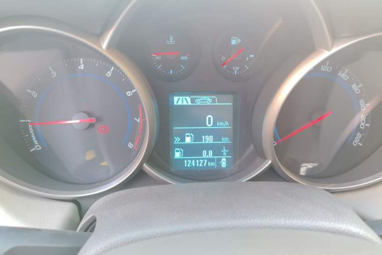 Used Chevrolet Cruze 2015 1.5L Classic SE MT Instrument Cluster