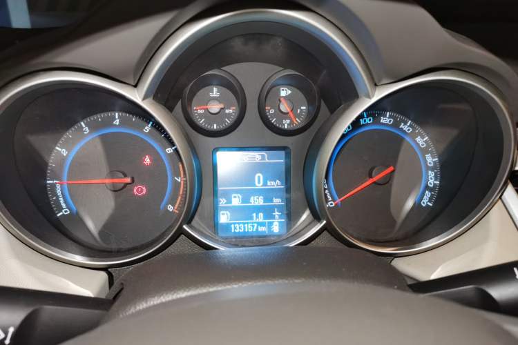 Used Chevrolet Cruze 2015 1.5L Classic SL MT Instrument Cluster
