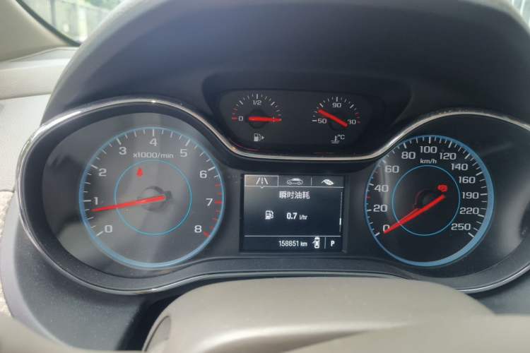 Used Chevrolet Cruze 2015 1.5L Automatic Fashion Navigation Edition Instrument Cluster