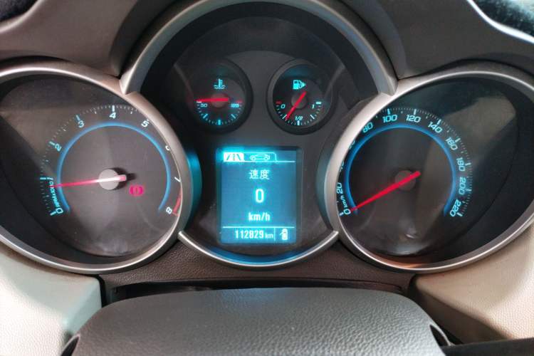 Used Chevrolet Cruze 2015 1.5L Classic SL MT Instrument Cluster
