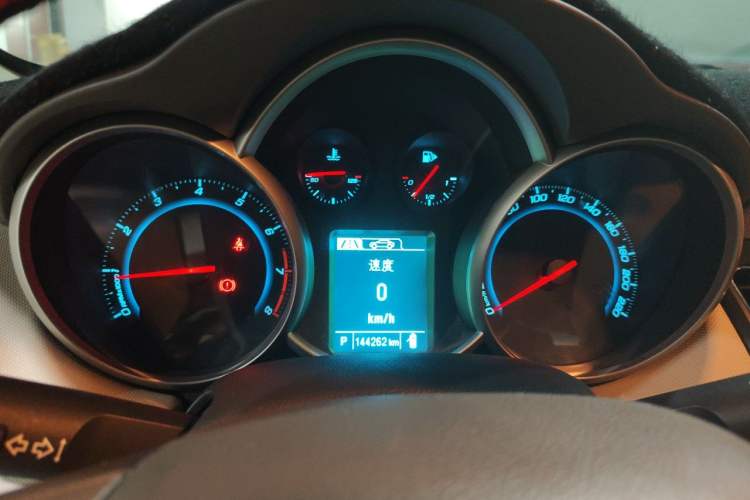 Used Chevrolet Cruze 2015 1.5L Classic SE AT Instrument Cluster
