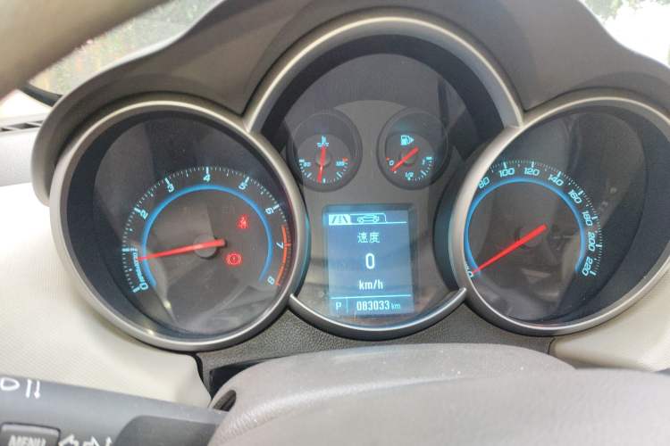 Used Chevrolet Cruze 2015 1.5L Classic SE AT Instrument Cluster