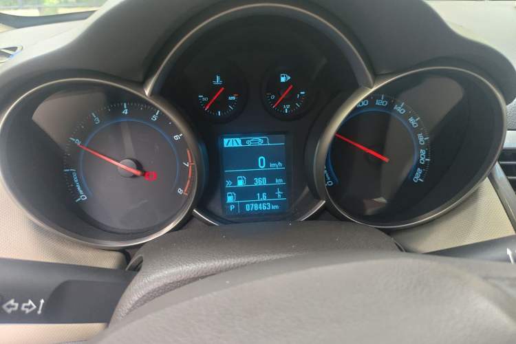 Used Chevrolet Cruze 2015 1.5L Classic SE AT Instrument Cluster