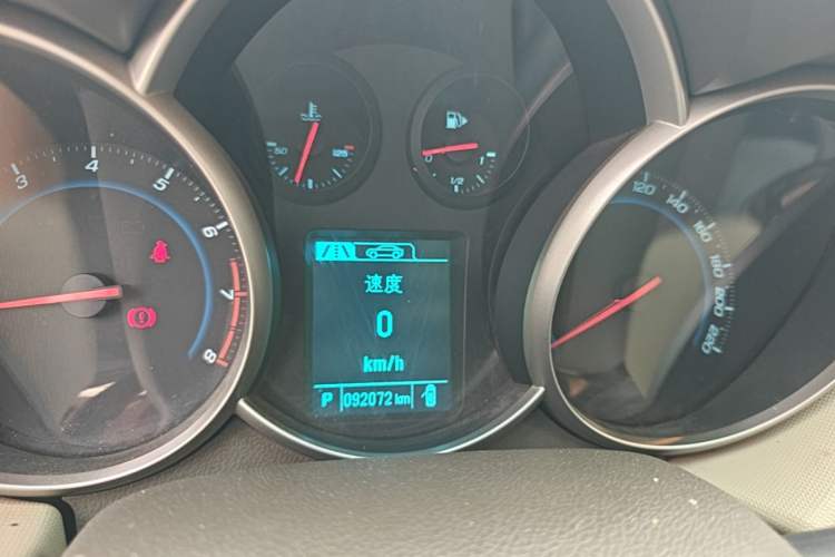 Used Chevrolet Cruze 2015 1.5L Classic SE AT Instrument Cluster
