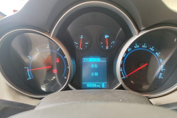 Used Chevrolet Cruze 2015 1.5L Classic SE MT Instrument Cluster