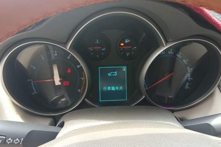 Used Chevrolet Cruze 2015 1.5L Classic SL MT Instrument Cluster