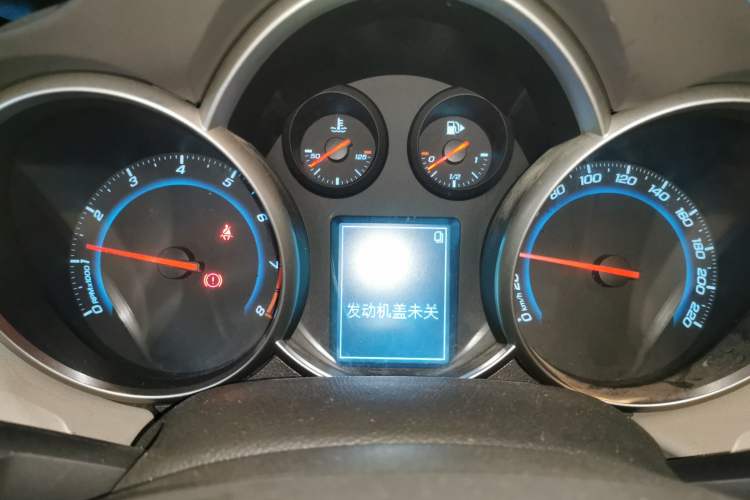 Used Chevrolet Cruze 2015 1.5L Classic SL MT Instrument Cluster
