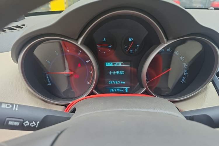 Used Chevrolet Cruze 2015 1.5L Classic SE MT Instrument Cluster