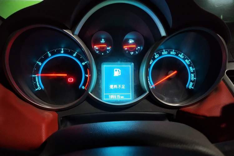 Used Chevrolet Cruze 2015 1.5L Classic SL MT Instrument Cluster