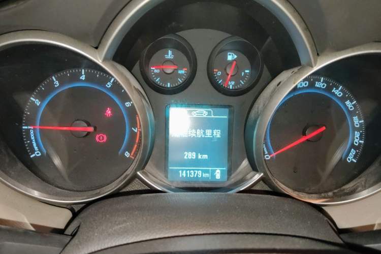 Used Chevrolet Cruze 2015 1.5L Classic SE MT Instrument Cluster