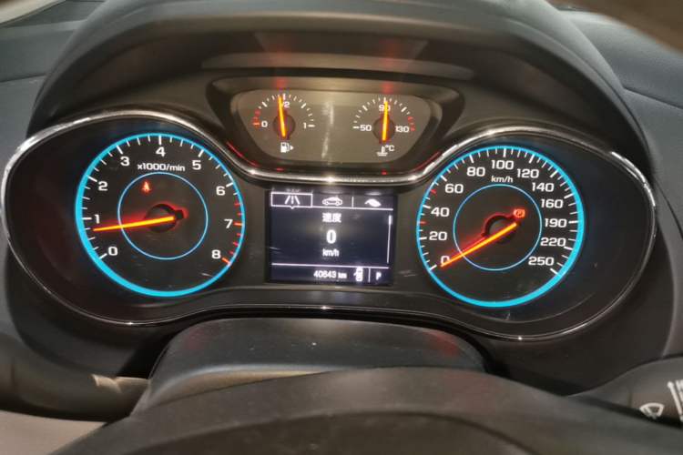 Used Chevrolet Cruze 2015 1.5L Automatic Luxury Edition Instrument Cluster