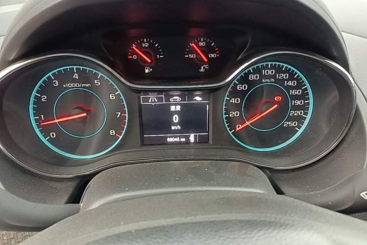 Used Chevrolet Cruze 2015 1.5L Manual Elite Edition Instrument Cluster