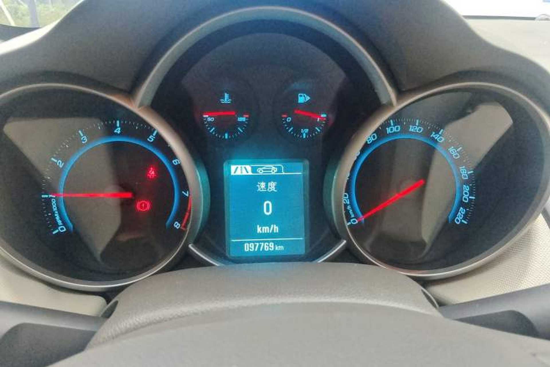 Used Chevrolet Cruze 2015 1.5L Classic SE MT Instrument Cluster