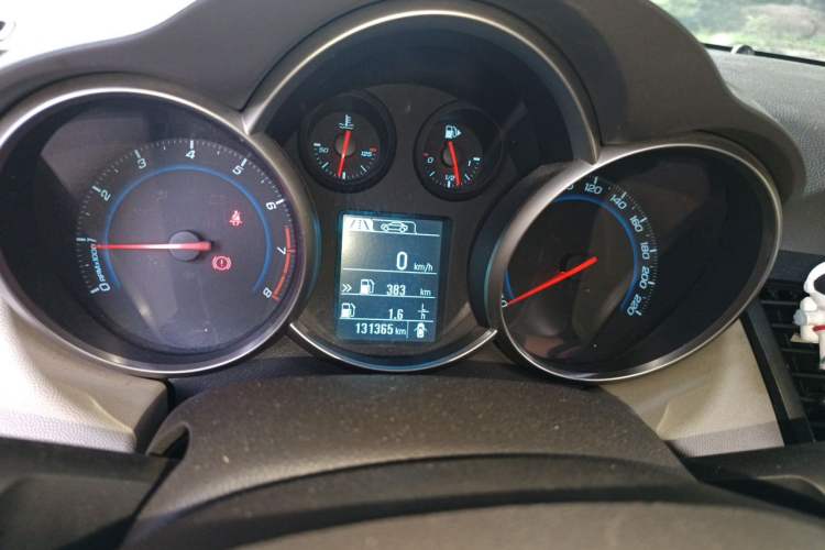 Used Chevrolet Cruze 2015 1.5L Classic SL MT Instrument Cluster