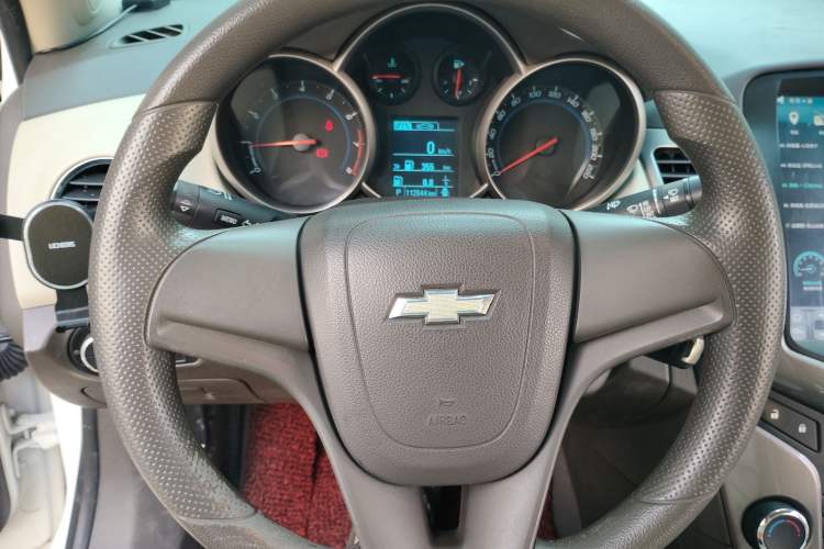 Used Chevrolet Cruze 2015 1.5L Classic SE AT Instrument Cluster
