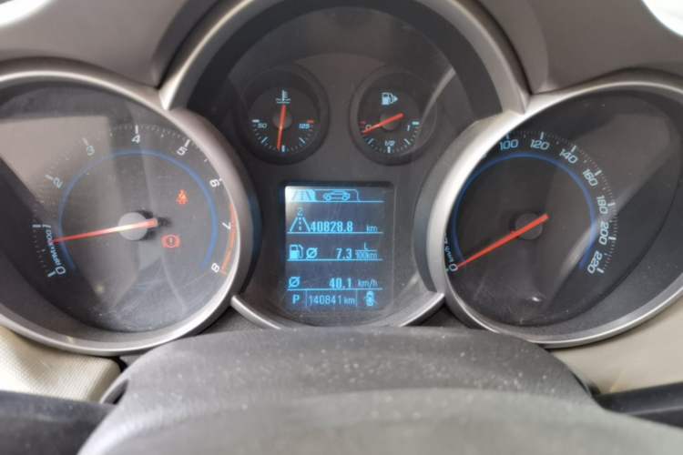 Used Chevrolet Cruze 2015 1.5L Classic SE AT Instrument Cluster