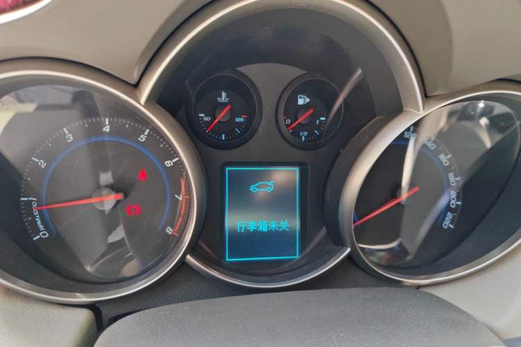 Used Chevrolet Cruze 2015 1.5L Classic SE MT Instrument Cluster