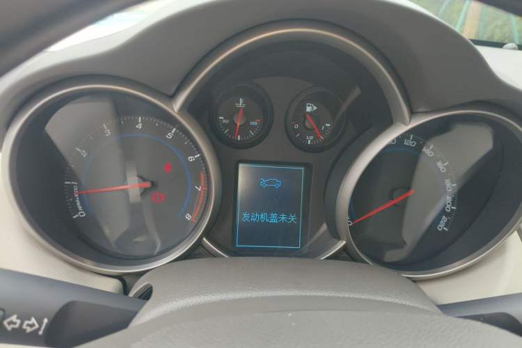 Used Chevrolet Cruze 2015 1.5L Classic SE AT Instrument Cluster