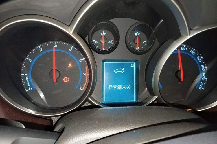 Used Chevrolet Cruze 2015 1.5L Classic SE AT Instrument Cluster